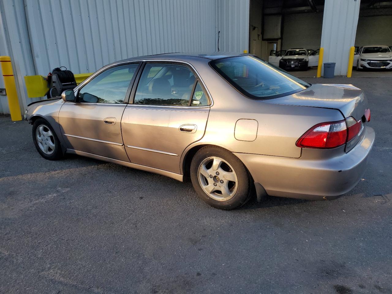 2000 Honda Accord Ex VIN: 1HGCG6588YA135731 Lot: 85014734