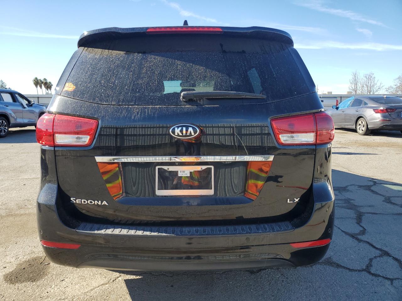 KNDMB5C17G6114730 2016 Kia Sedona Lx