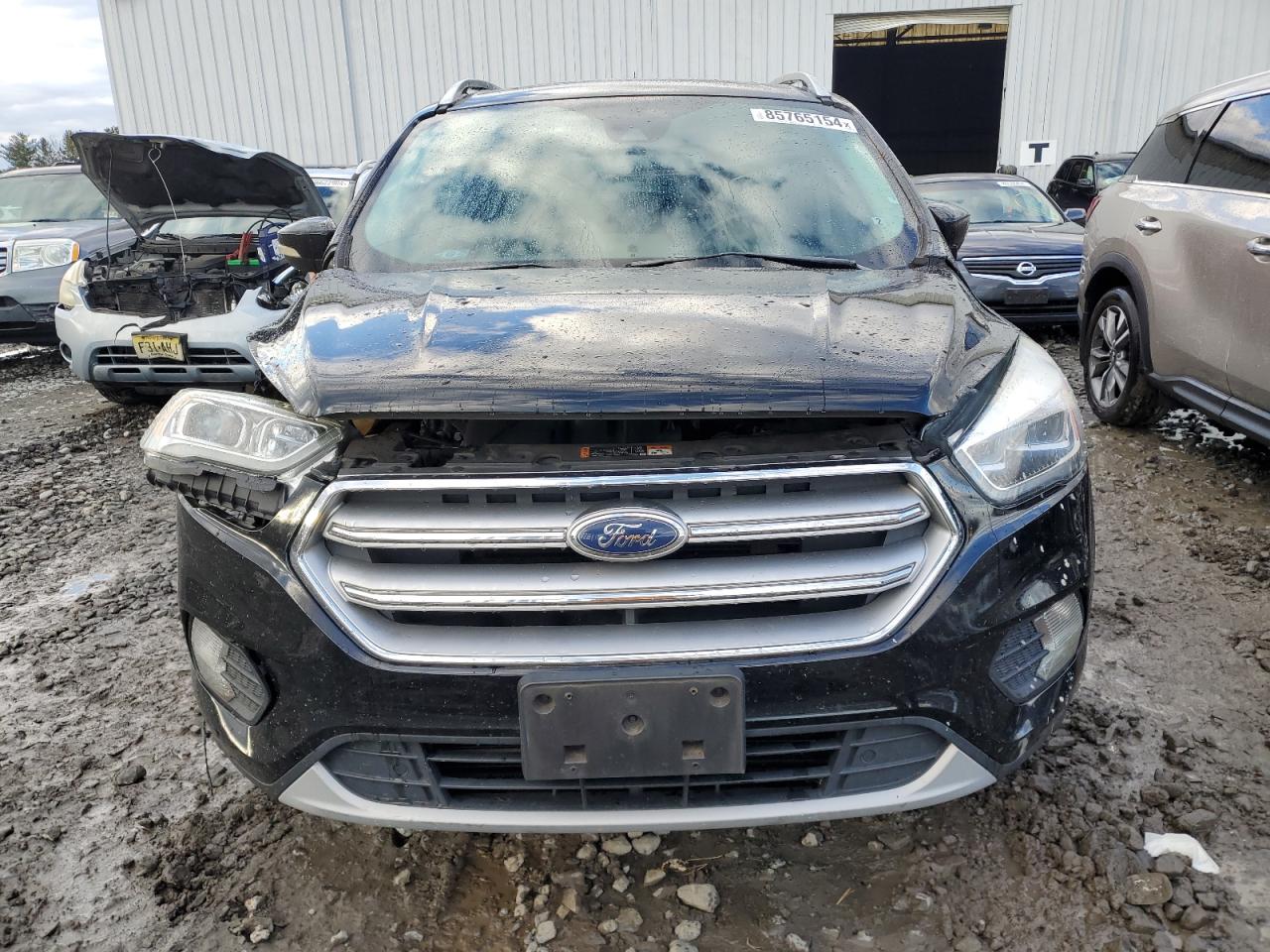 1FMCU9J92HUC57809 2017 Ford Escape Titanium