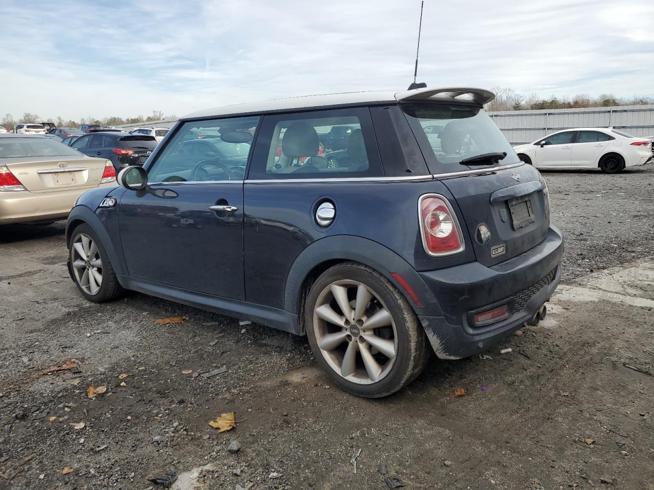 2013 Mini Cooper S VIN: WMWSV3C56DT388890 Lot: 85238844