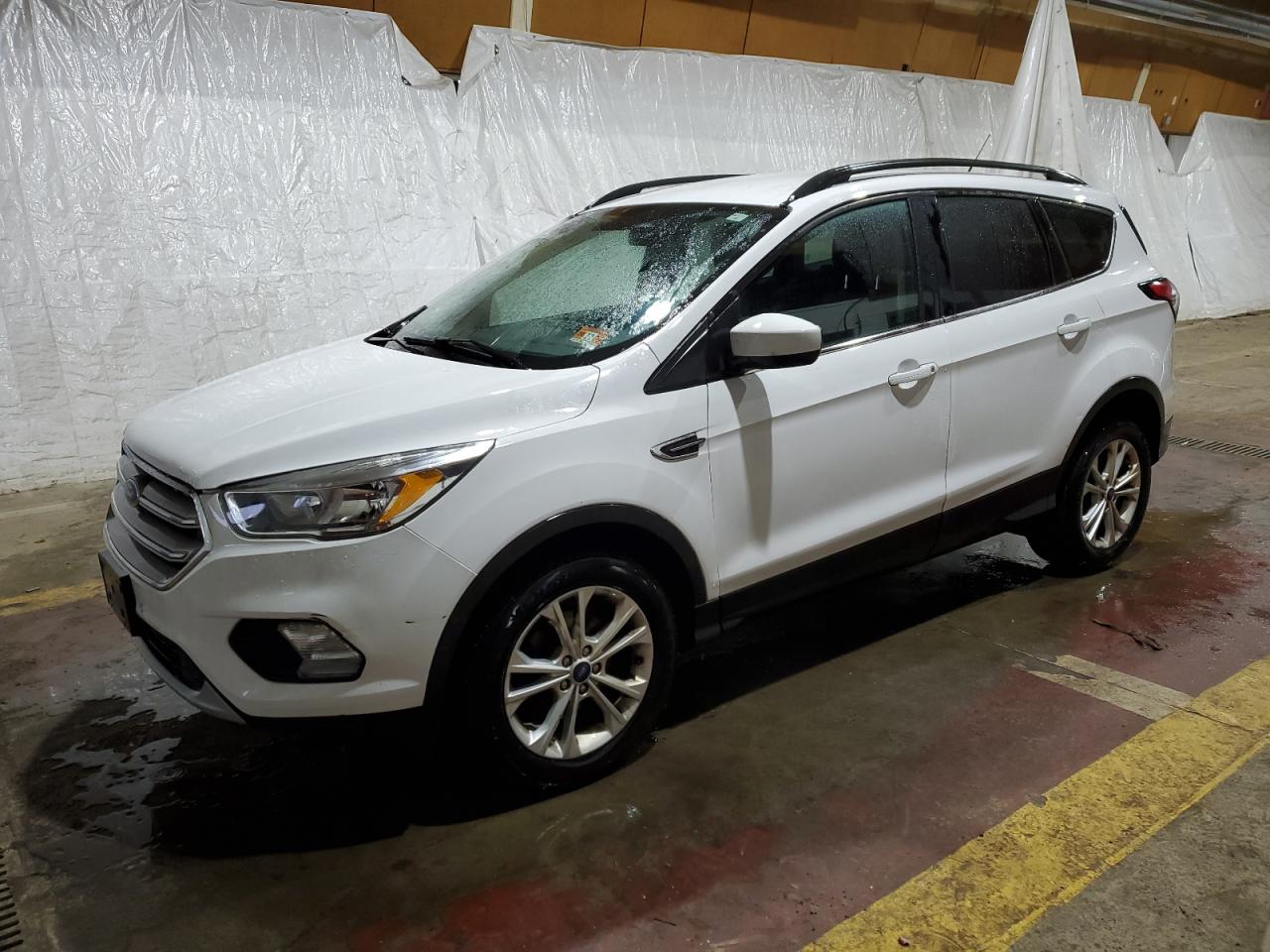 1FMCU0GD0JUC90501 2018 Ford Escape Se