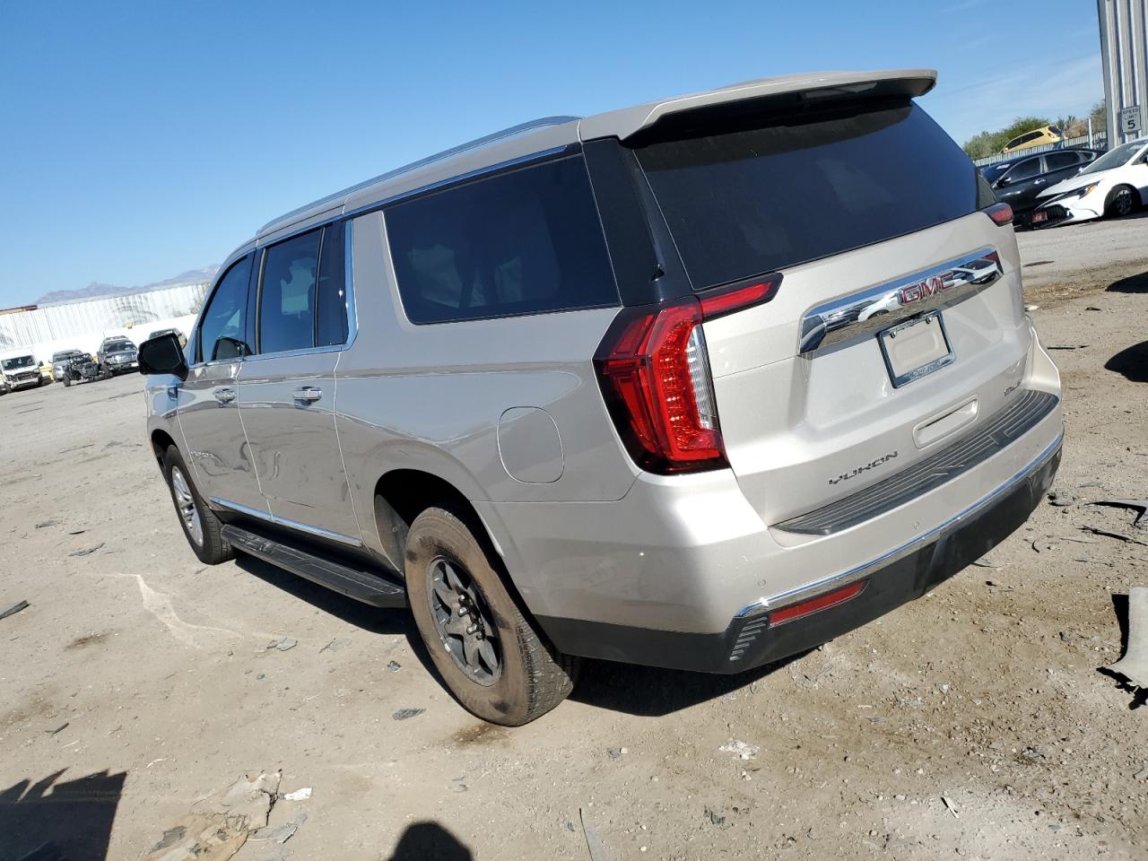 2021 GMC Yukon Xl K1500 Slt VIN: 1GKS2GKD7MR421859 Lot: 82650854