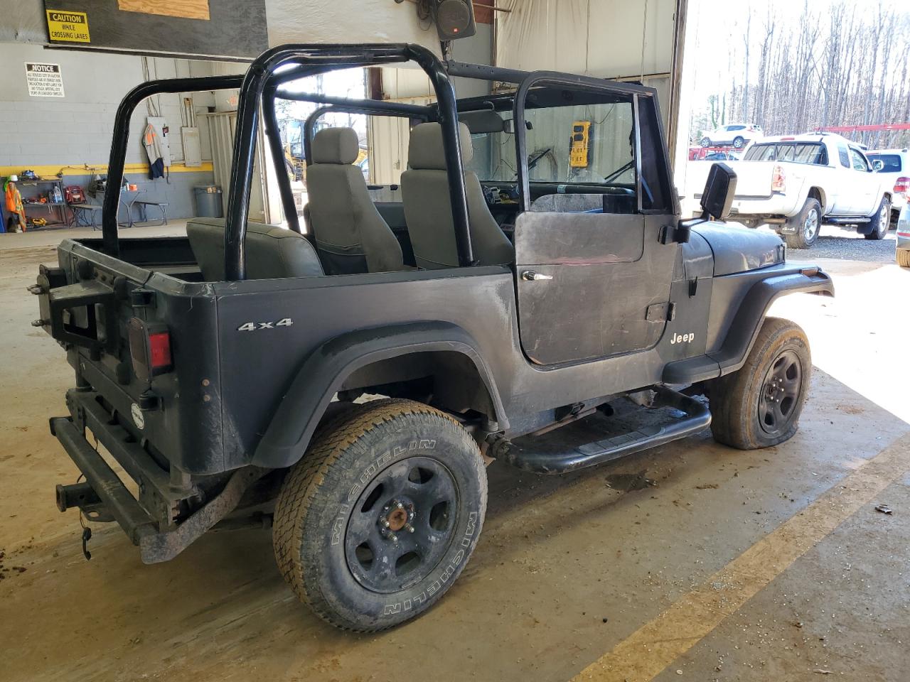 1994 Jeep Wrangler / Yj S VIN: 1J4FY19P0RP413690 Lot: 85532464