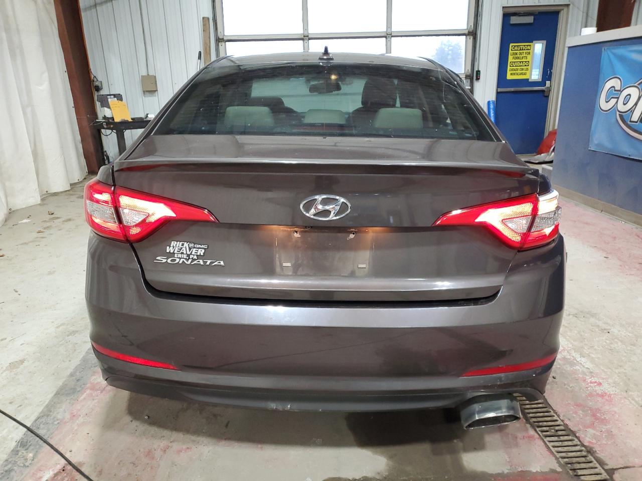 5NPE24AF8FH161122 2015 Hyundai Sonata Se