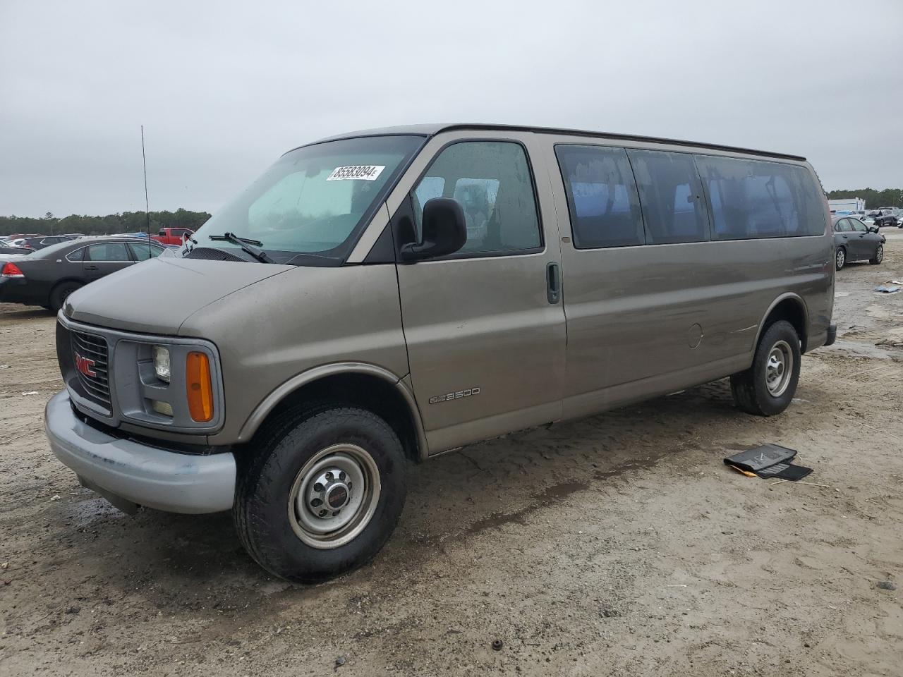 2002 GMC Savana G3500 VIN: 1GJHG39G021105787 Lot: 85583094