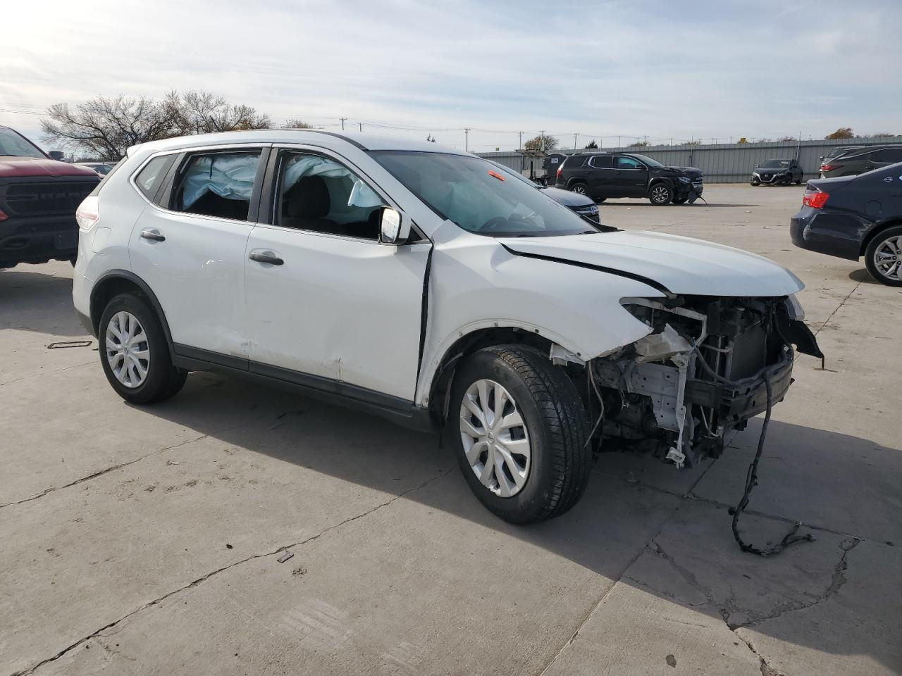 2016 Nissan Rogue S VIN: KNMAT2MT6GP674649 Lot: 84675334