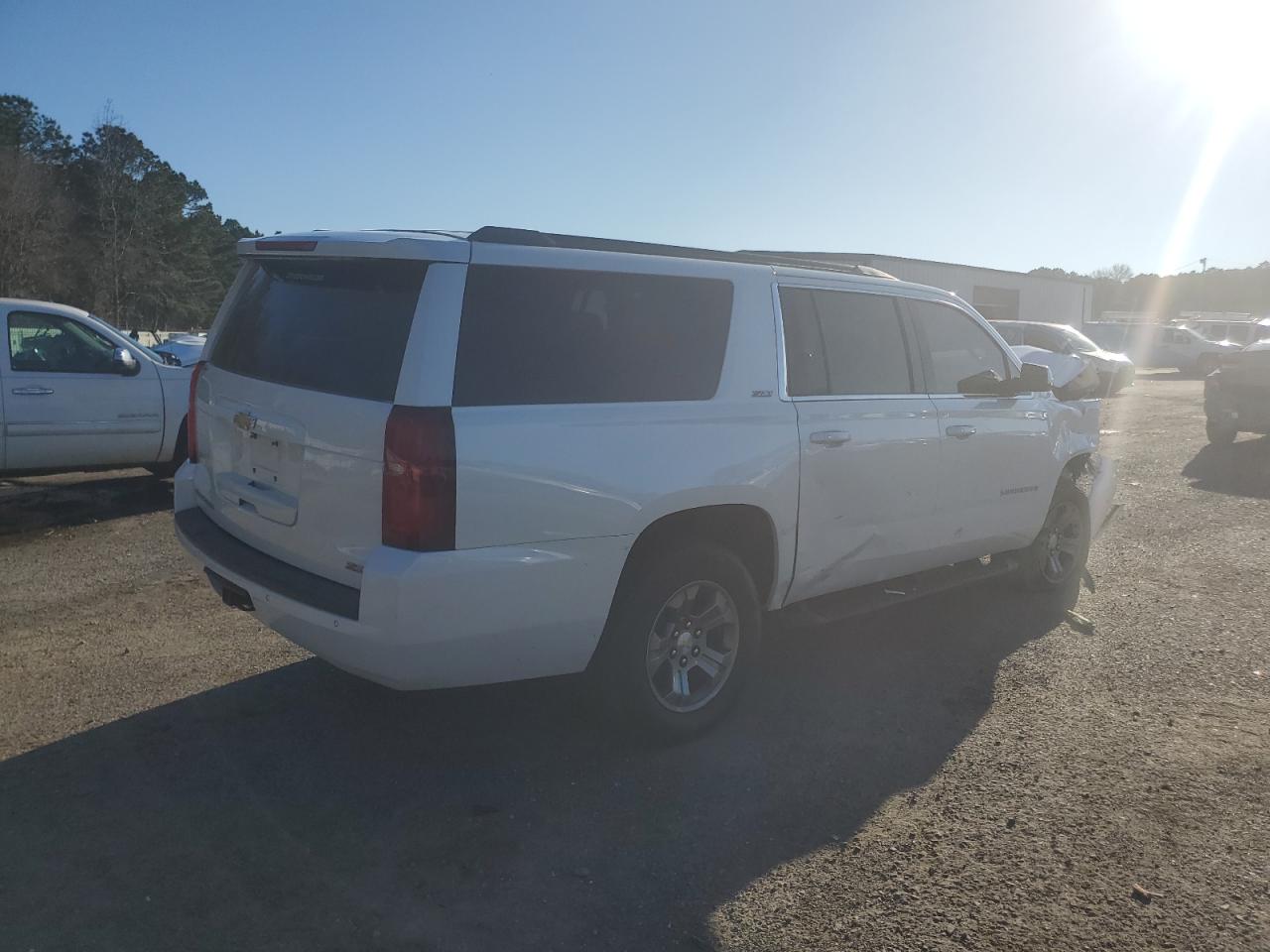 2018 Chevrolet Suburban K1500 Lt VIN: 1GNSKHKC2JR209558 Lot: 87030374