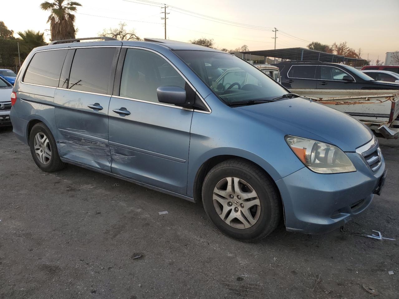 2005 Honda Odyssey Exl VIN: 5FNRL38725B115502 Lot: 85896204