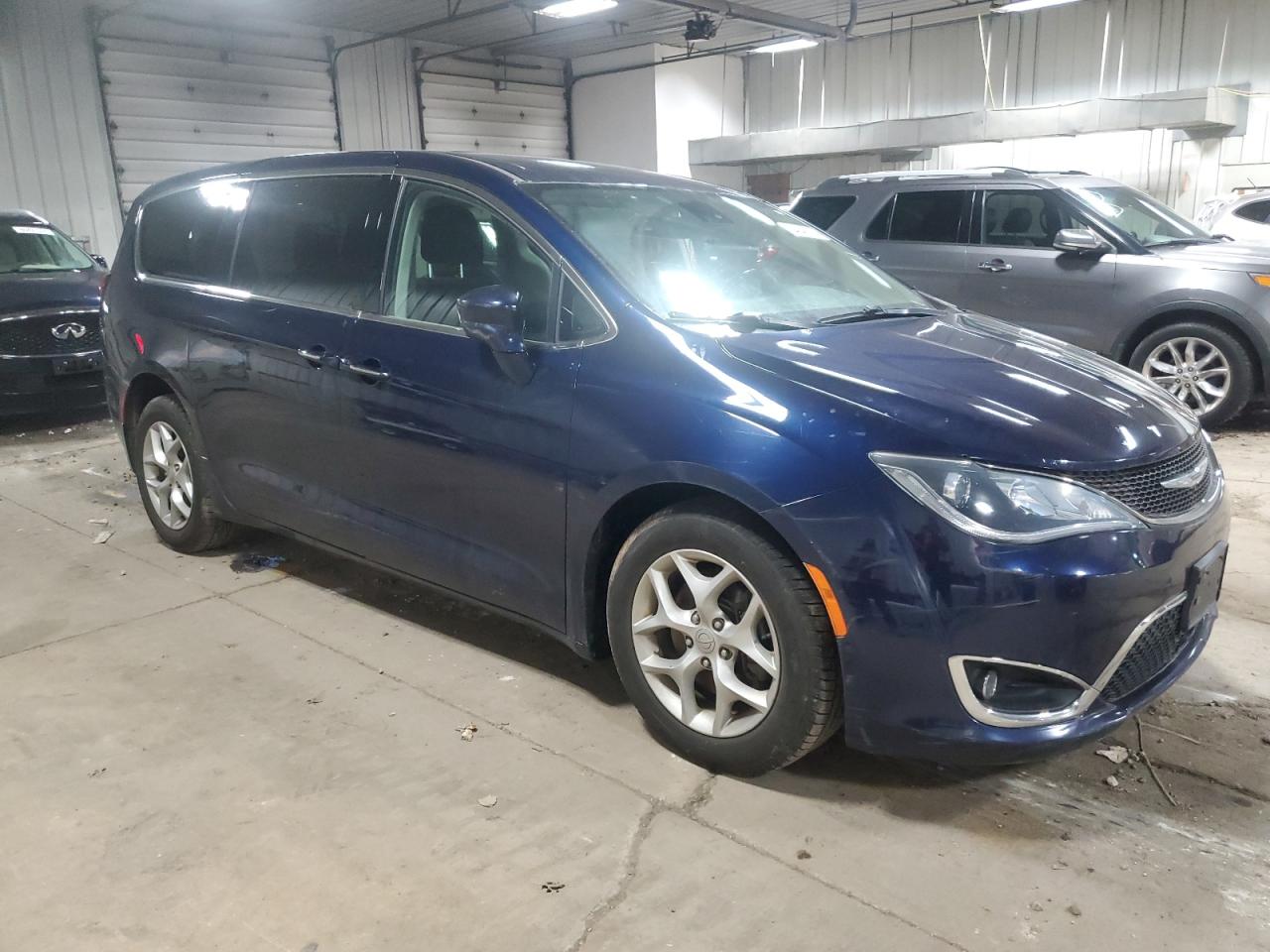 2019 Chrysler Pacifica Touring Plus VIN: 2C4RC1FG3KR605390 Lot: 84846314