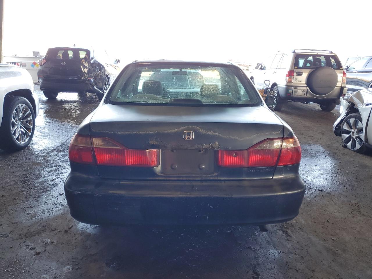 1999 Honda Accord Dx VIN: 1HGCF8645XA077957 Lot: 86369004