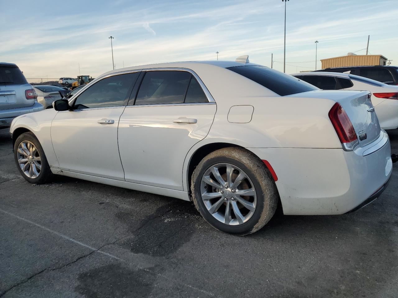 2018 Chrysler 300 Touring VIN: 2C3CCARG8JH165824 Lot: 87006234