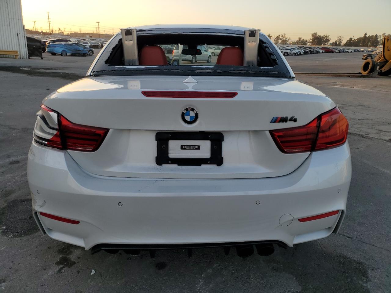 WBS4Z9C5XJED31199 2018 BMW M4