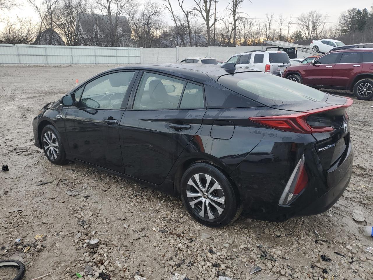 JTDKAMFP6M3175648 2021 Toyota Prius Prime Le