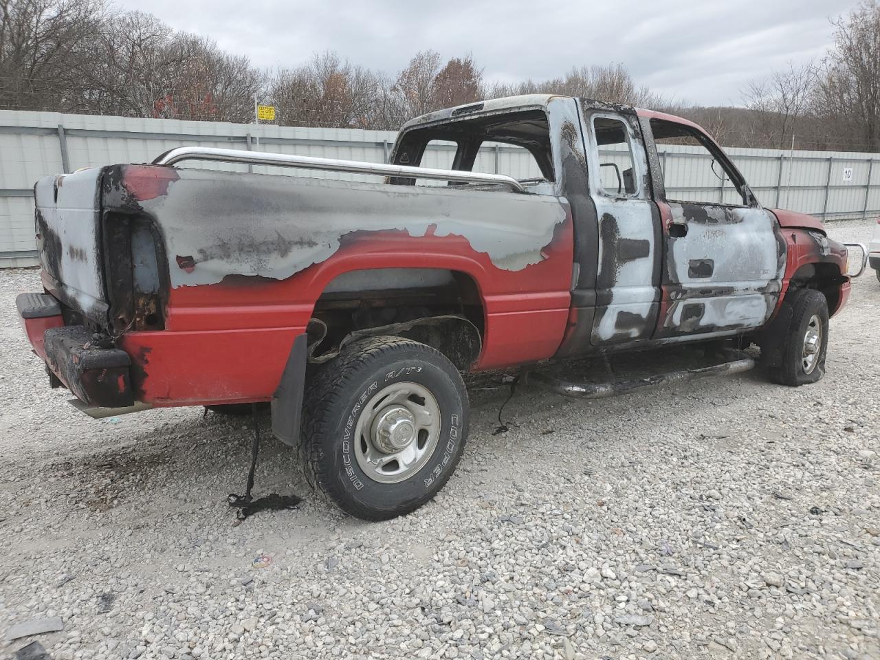 1998 Dodge Ram 2500 VIN: 1B7KF23Z4WJ162777 Lot: 84729634