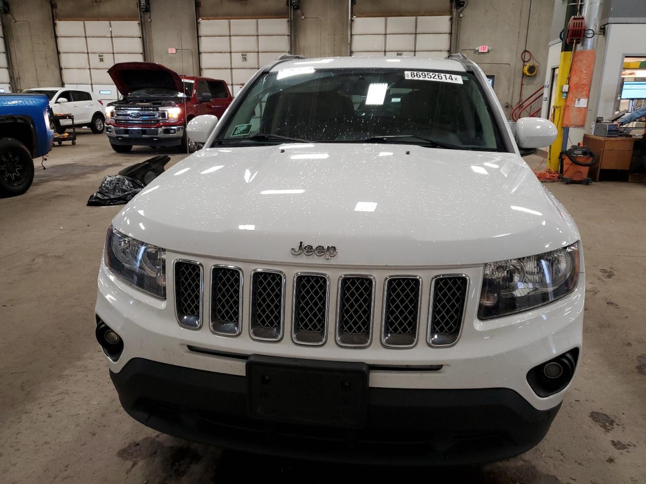 2016 Jeep Compass Latitude VIN: 1C4NJCEA8GD755373 Lot: 86952614