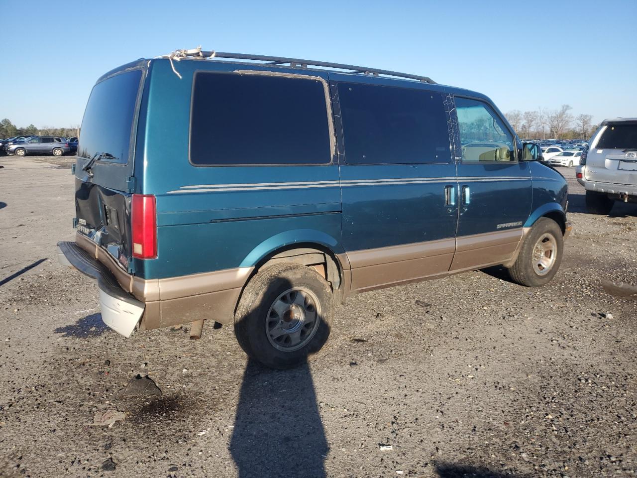 1999 GMC Safari Xt VIN: 1GKEL19W0XB509860 Lot: 84671294