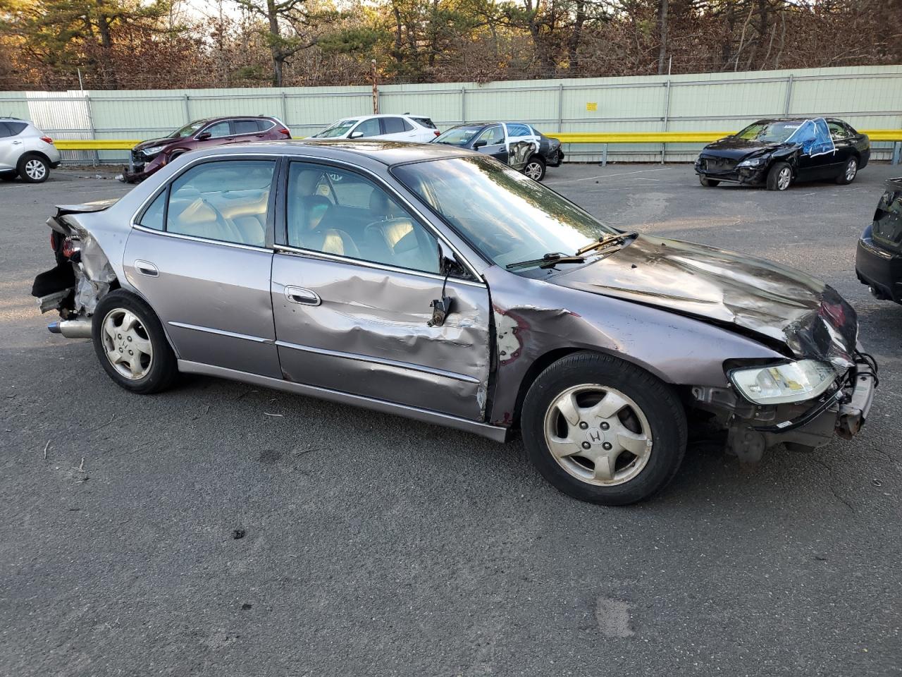 2000 Honda Accord Ex VIN: 1HGCG6588YA135731 Lot: 85014734