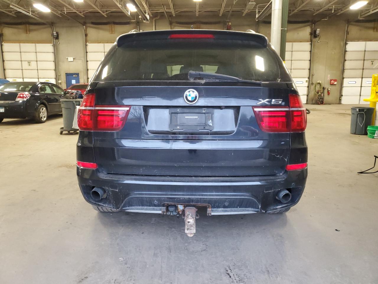 5UXZV4C54BL738696 2011 BMW X5 xDrive35I