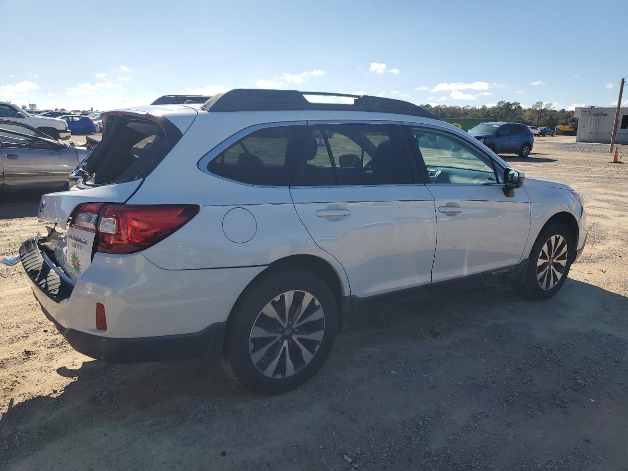 2015 Subaru Outback 2.5I Limited VIN: 4S4BSANC5F3327878 Lot: 86834744