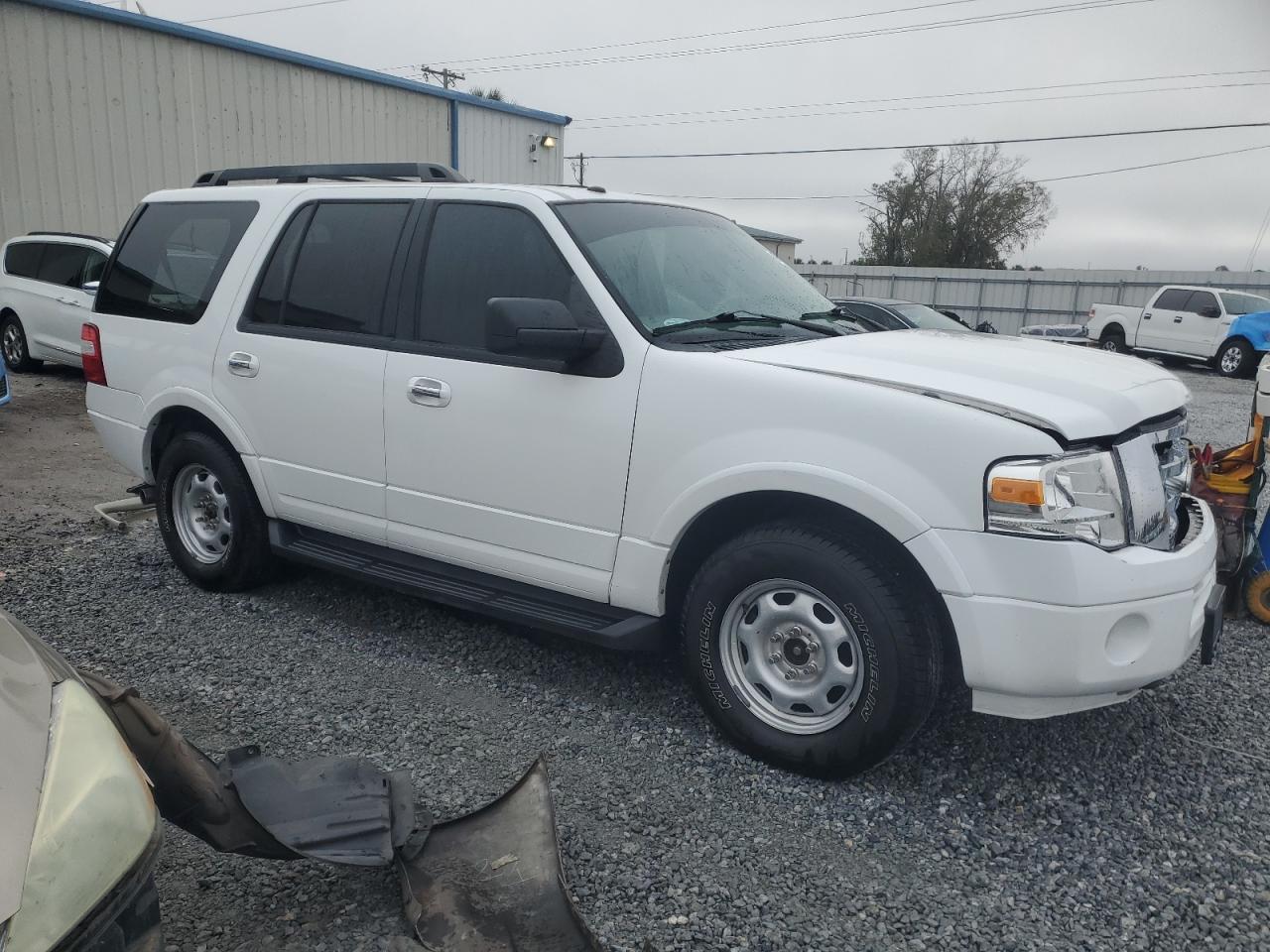 2011 Ford Expedition Xlt VIN: 1FMJU1J54BEF25086 Lot: 86603444