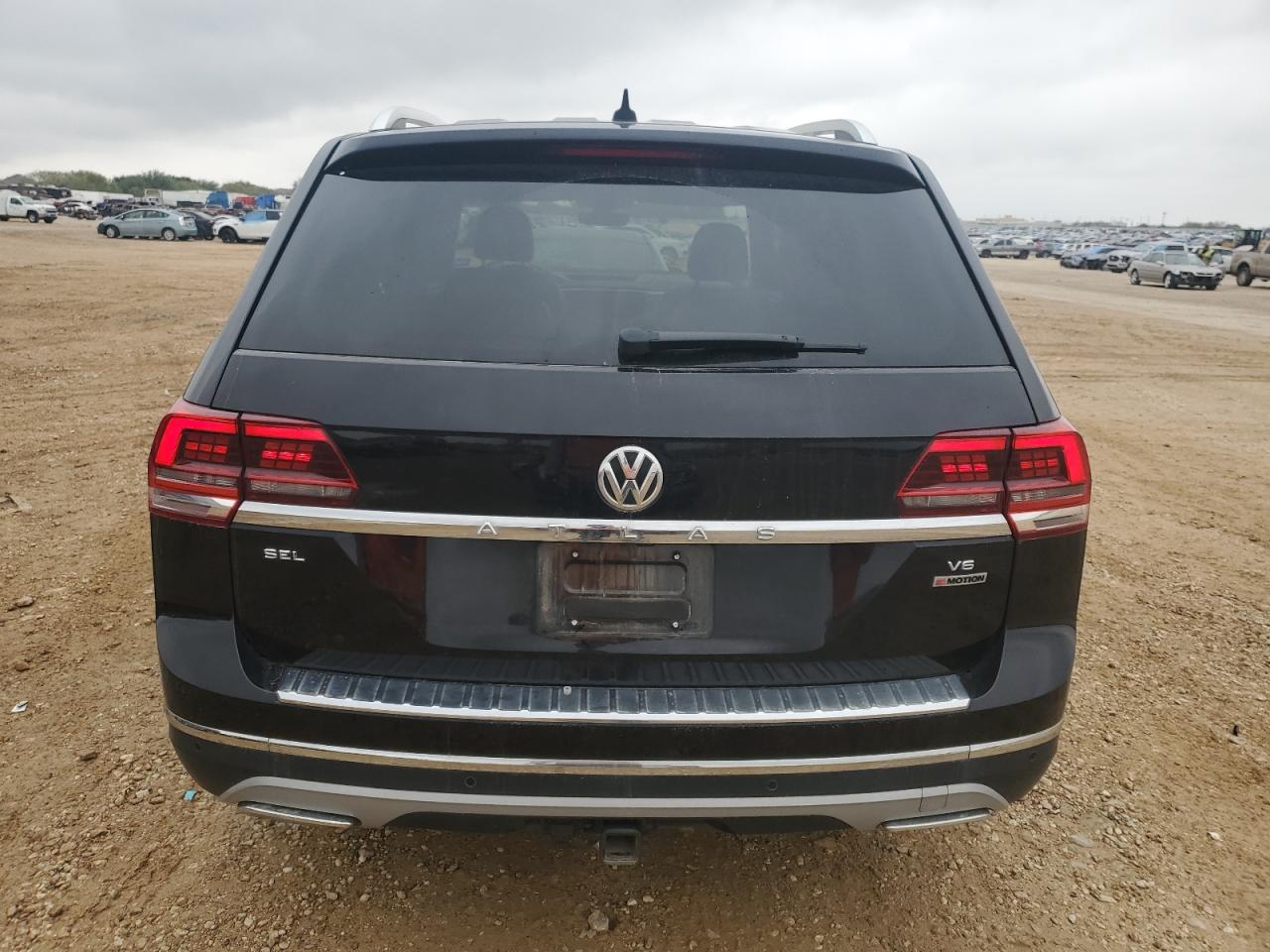 2019 Volkswagen Atlas Sel Premium VIN: 1V2NR2CA2KC560405 Lot: 81967894