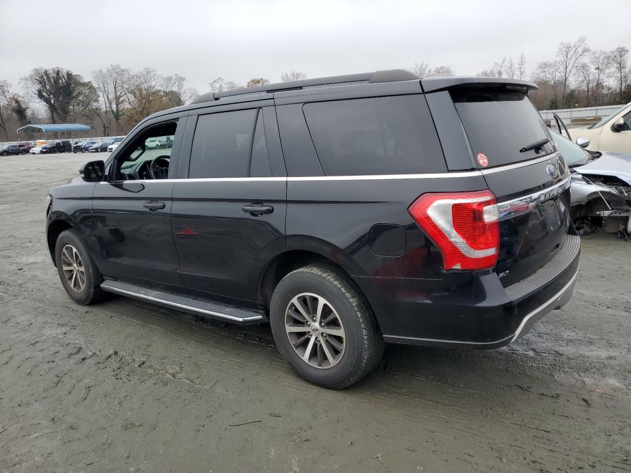 1FMJU1JT2KEA51881 2019 Ford Expedition Xlt