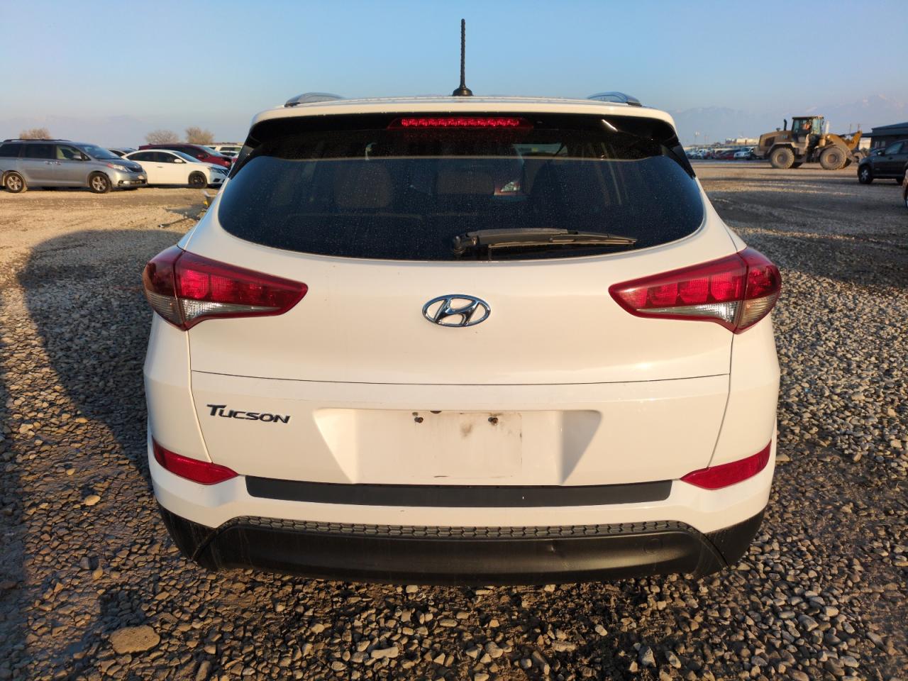 KM8J33A48HU271211 2017 Hyundai Tucson Limited