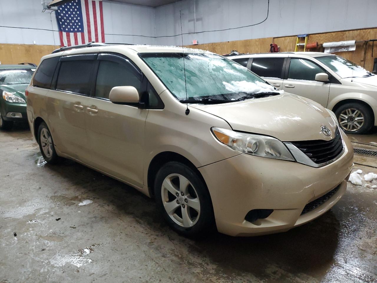 5TDKK3DC4ES466169 2014 Toyota Sienna Le