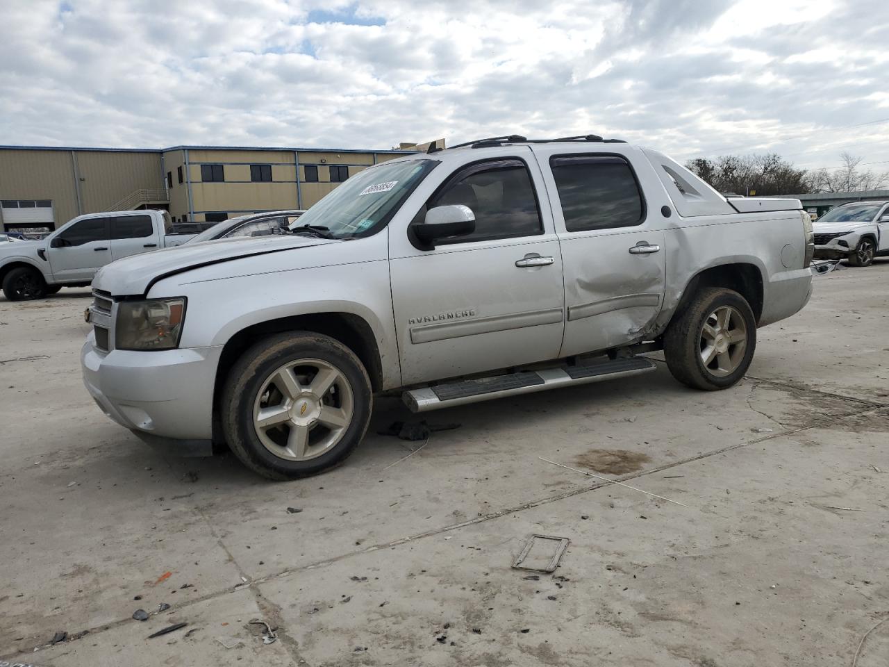 2013 Chevrolet Avalanche Lt VIN: 3GNMCFE03DG231732 Lot: 86168854