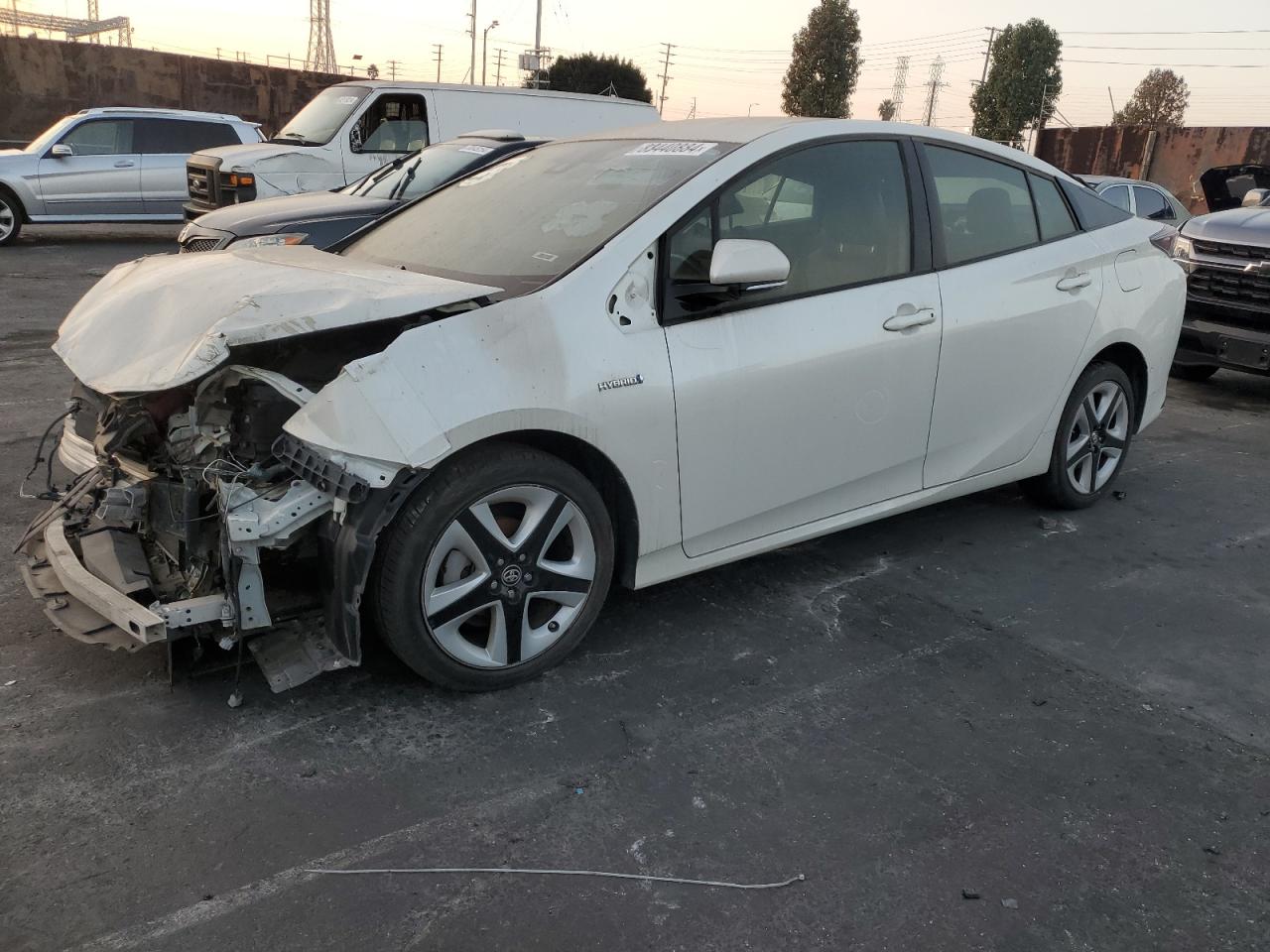 JTDKARFU5H3048429 2017 Toyota Prius