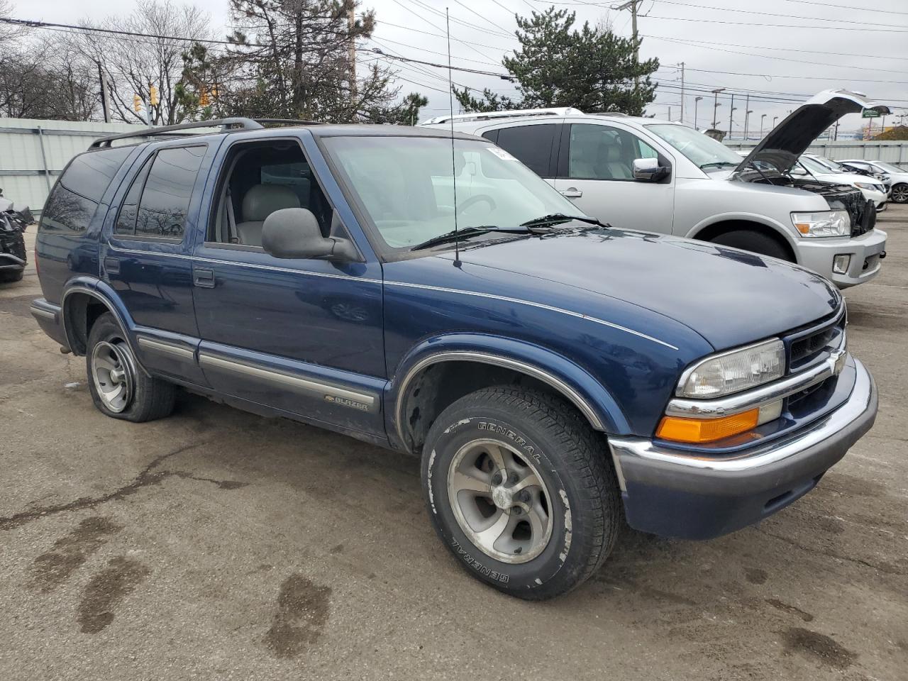 1998 Chevrolet Blazer VIN: 1GNCS13W2W2250714 Lot: 86473604