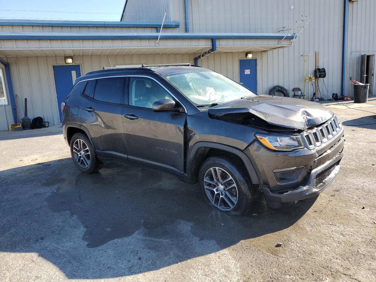 2017 Jeep Compass Latitude VIN: 3C4NJDBB6HT636123 Lot: 84089604