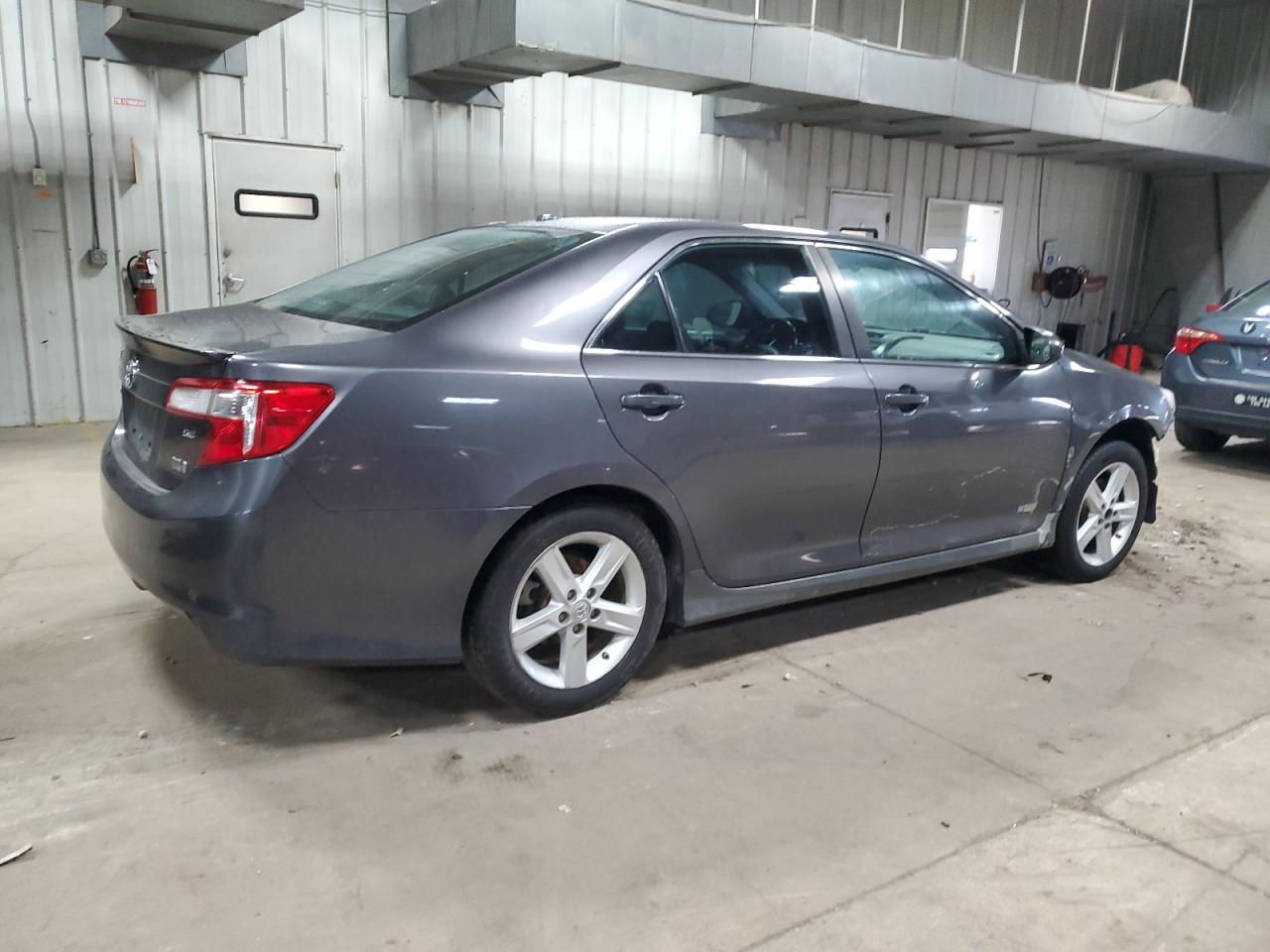 4T1BD1FK2EU139148 2014 Toyota Camry Hybrid