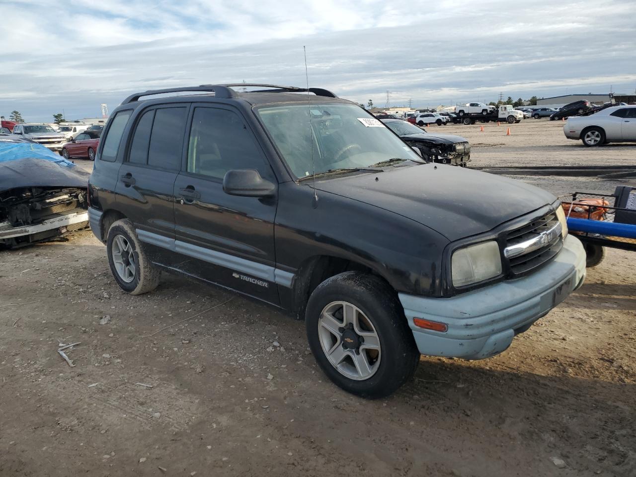 2002 Chevrolet Tracker VIN: 2CNBE13CX26900951 Lot: 83871514