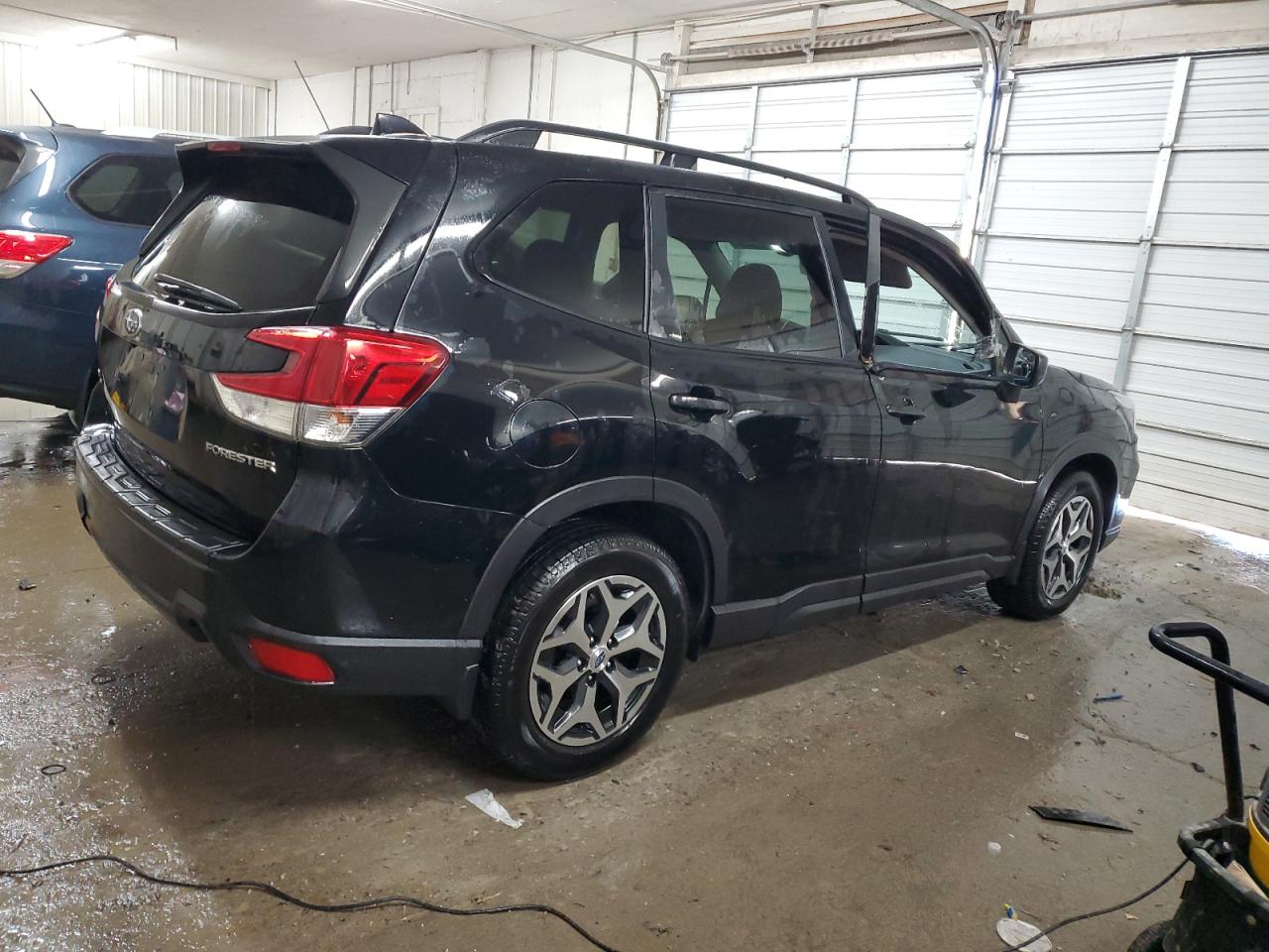 2019 Subaru Forester Premium VIN: JF2SKAGC2KH457925 Lot: 86585264