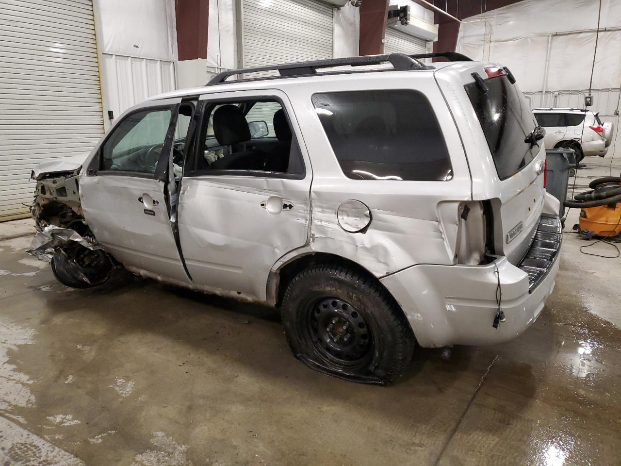 1FMCU03799KC58749 2009 Ford Escape Xlt