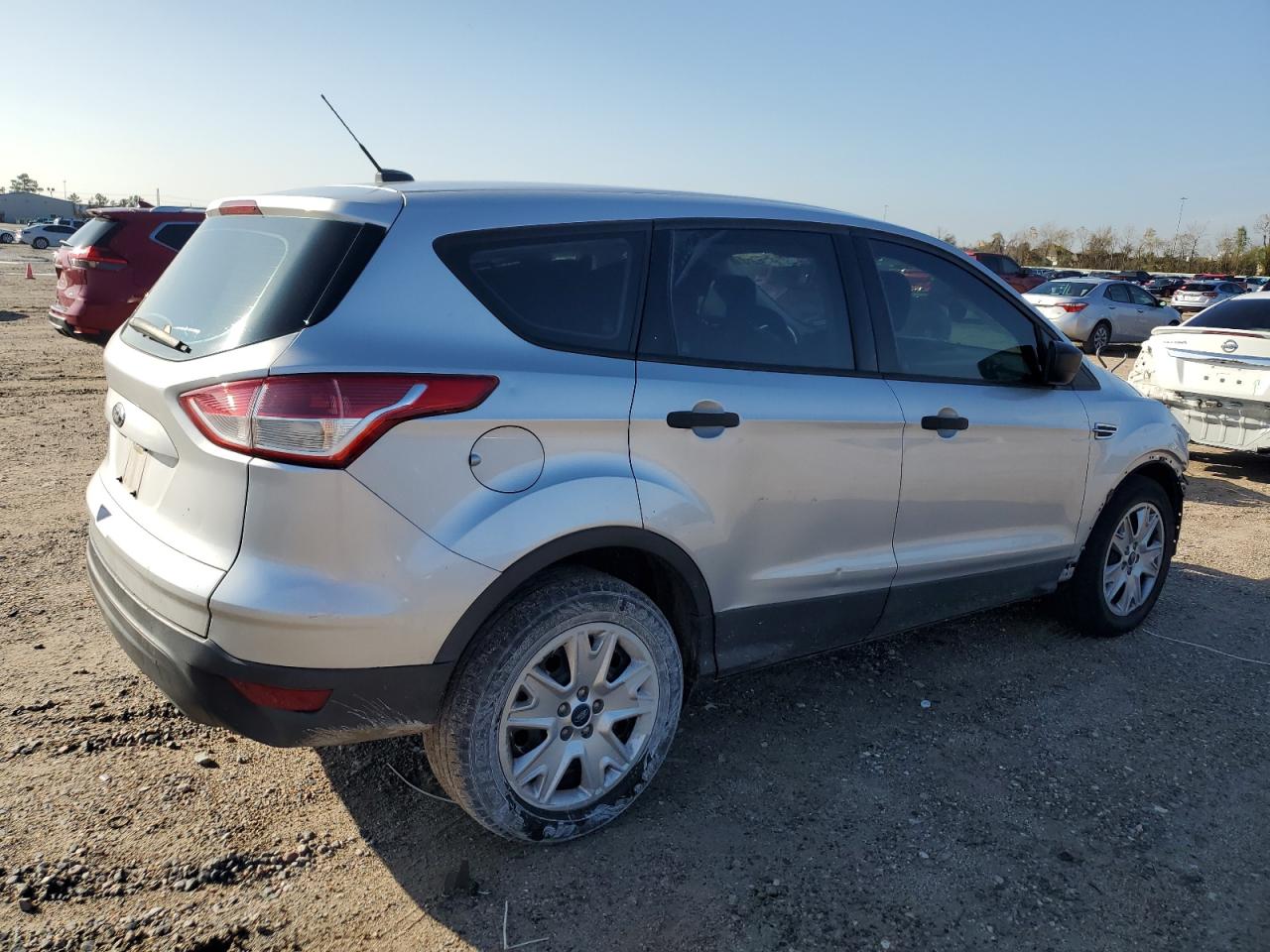 2014 Ford Escape S VIN: 1FMCU0F70EUC16433 Lot: 86208034