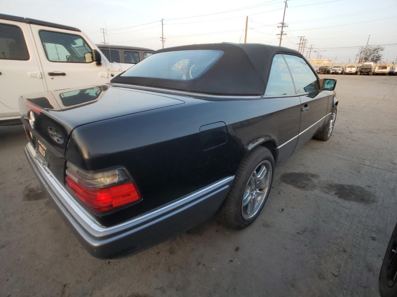 1995 Mercedes-Benz E 320 VIN: WDBEA66E4SC176199 Lot: 87240044