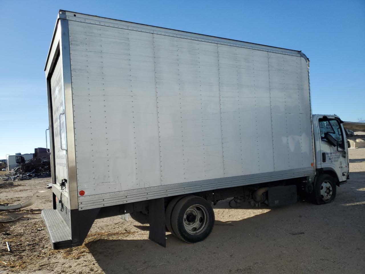 JALE5W165J7303621 2018 Isuzu Nrr