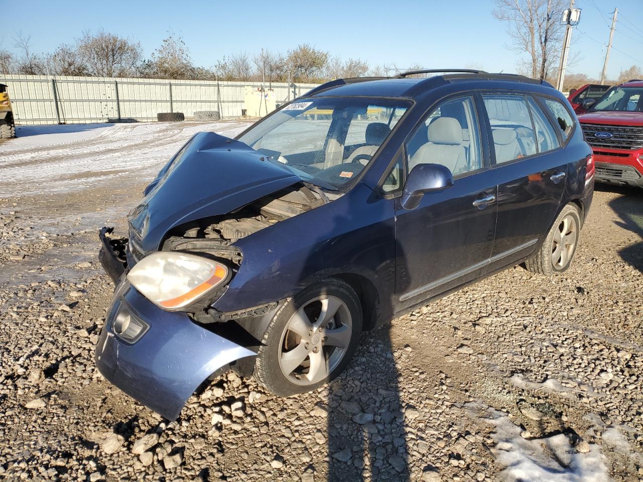 2007 Kia Rondo Lx VIN: KNAFG526377120667 Lot: 82762994