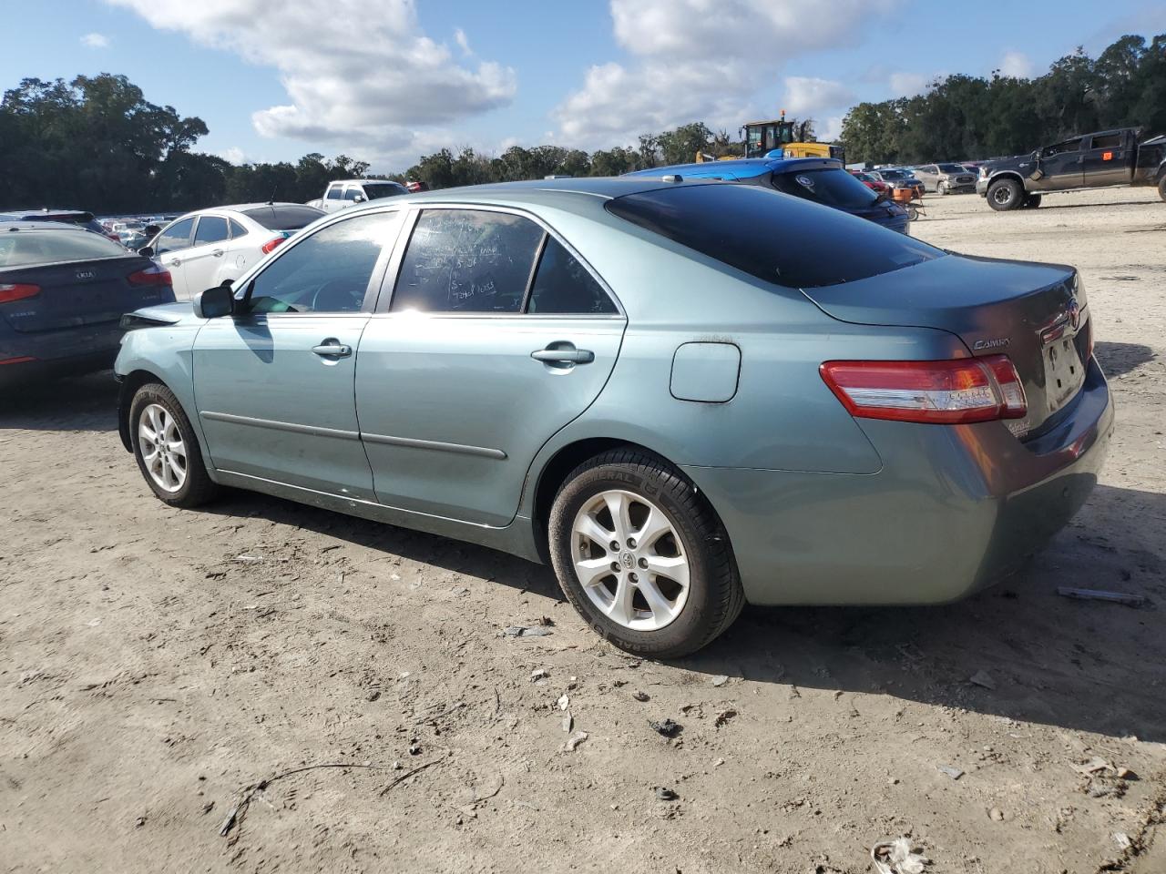 4T1BF3EK3BU639256 2011 Toyota Camry Base