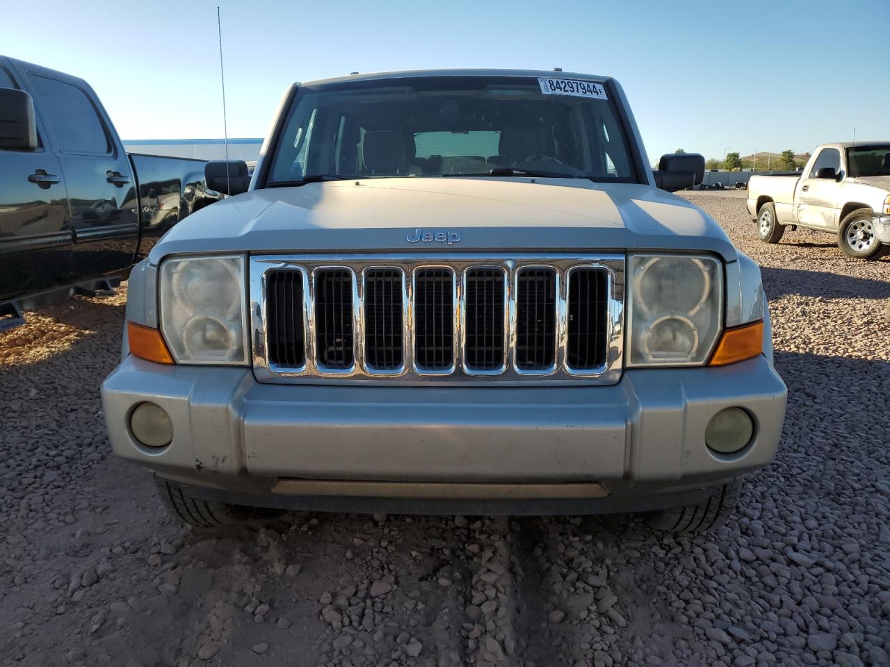 2007 Jeep Commander VIN: 1J8HH48N67C595974 Lot: 84297944