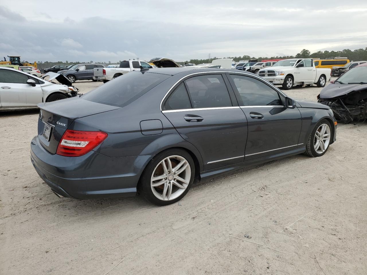 2013 Mercedes-Benz C 300 4Matic VIN: WDDGF8AB7DR246322 Lot: 85072564