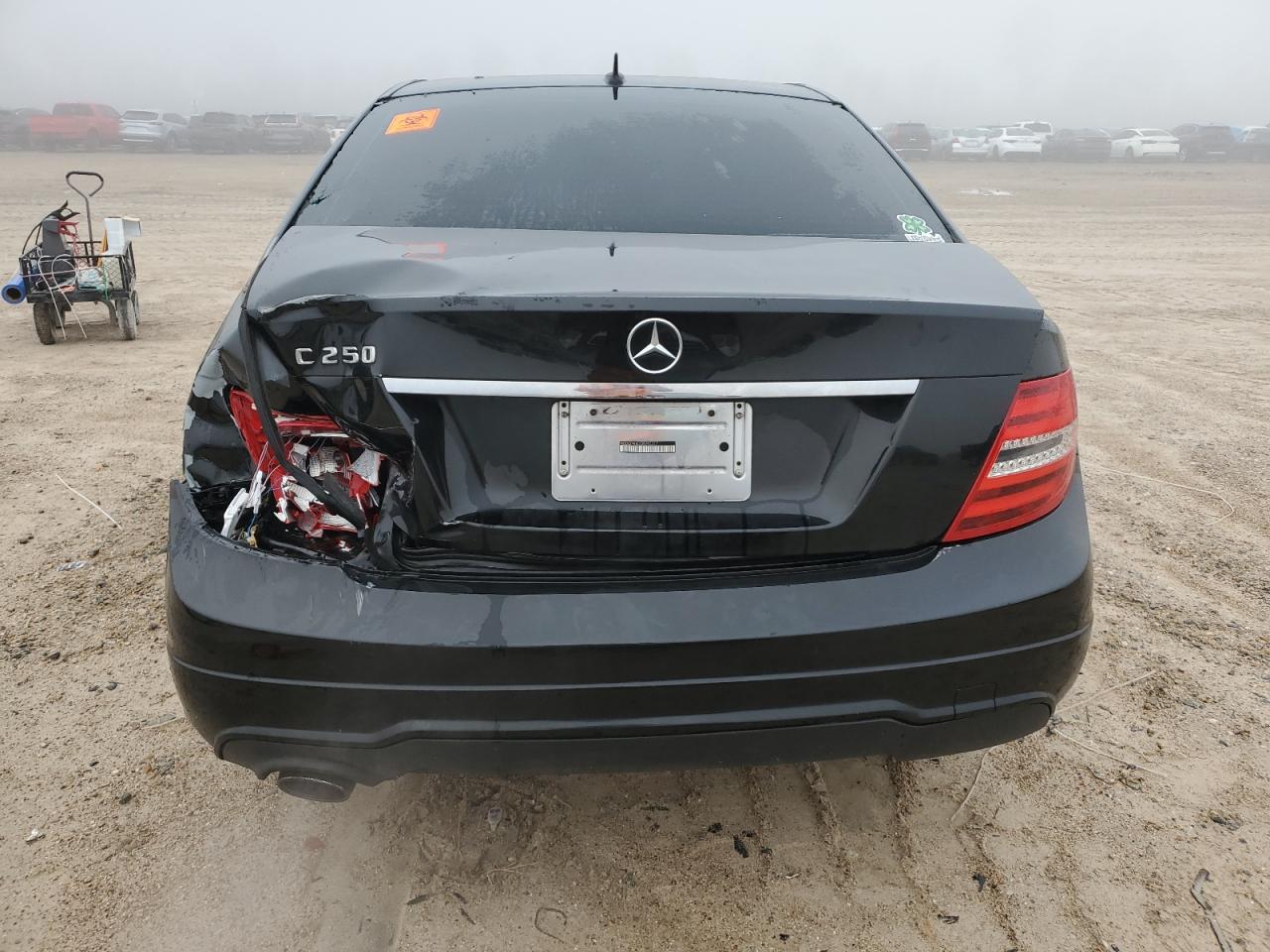 2013 Mercedes-Benz C 250 VIN: WDDGF4HB7DR242317 Lot: 86385604