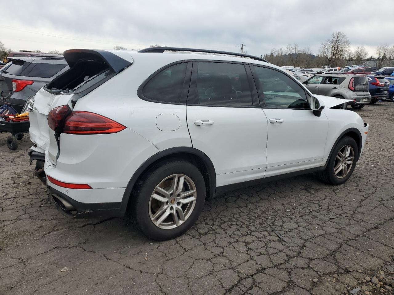 WP1AA2A26GLA02047 2016 Porsche Cayenne