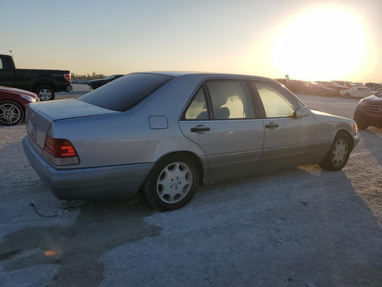 1996 Mercedes-Benz S 320 VIN: WDBGA33E8TA296290 Lot: 84900944