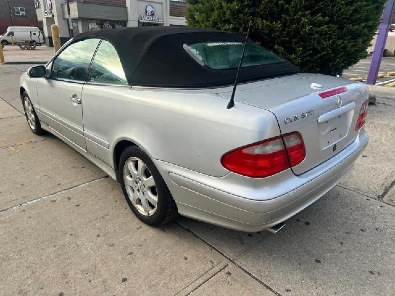 2003 Mercedes-Benz Clk 320 VIN: WDBLK65G93T143238 Lot: 85963694