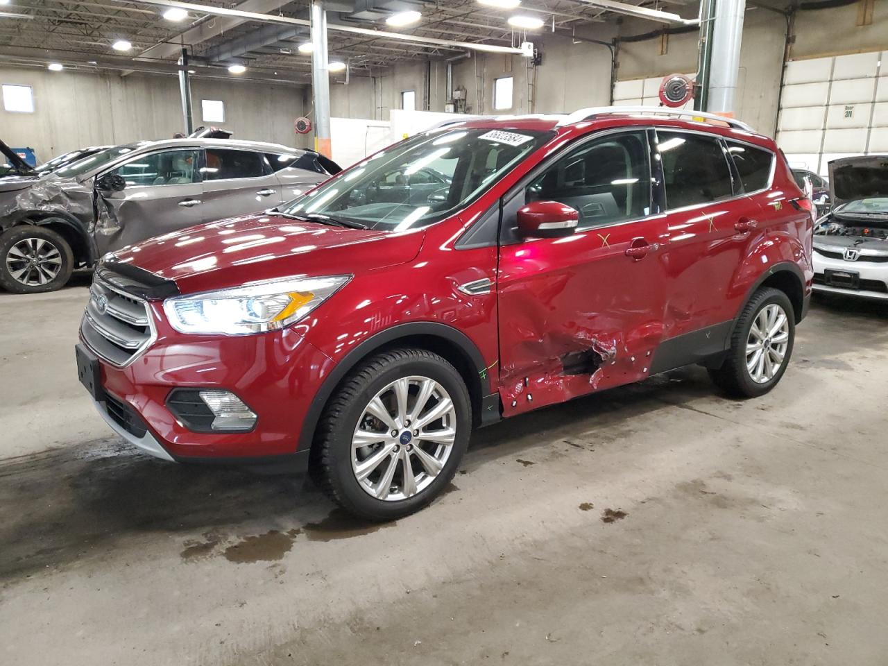 1FMCU9J94JUC60085 2018 Ford Escape Titanium