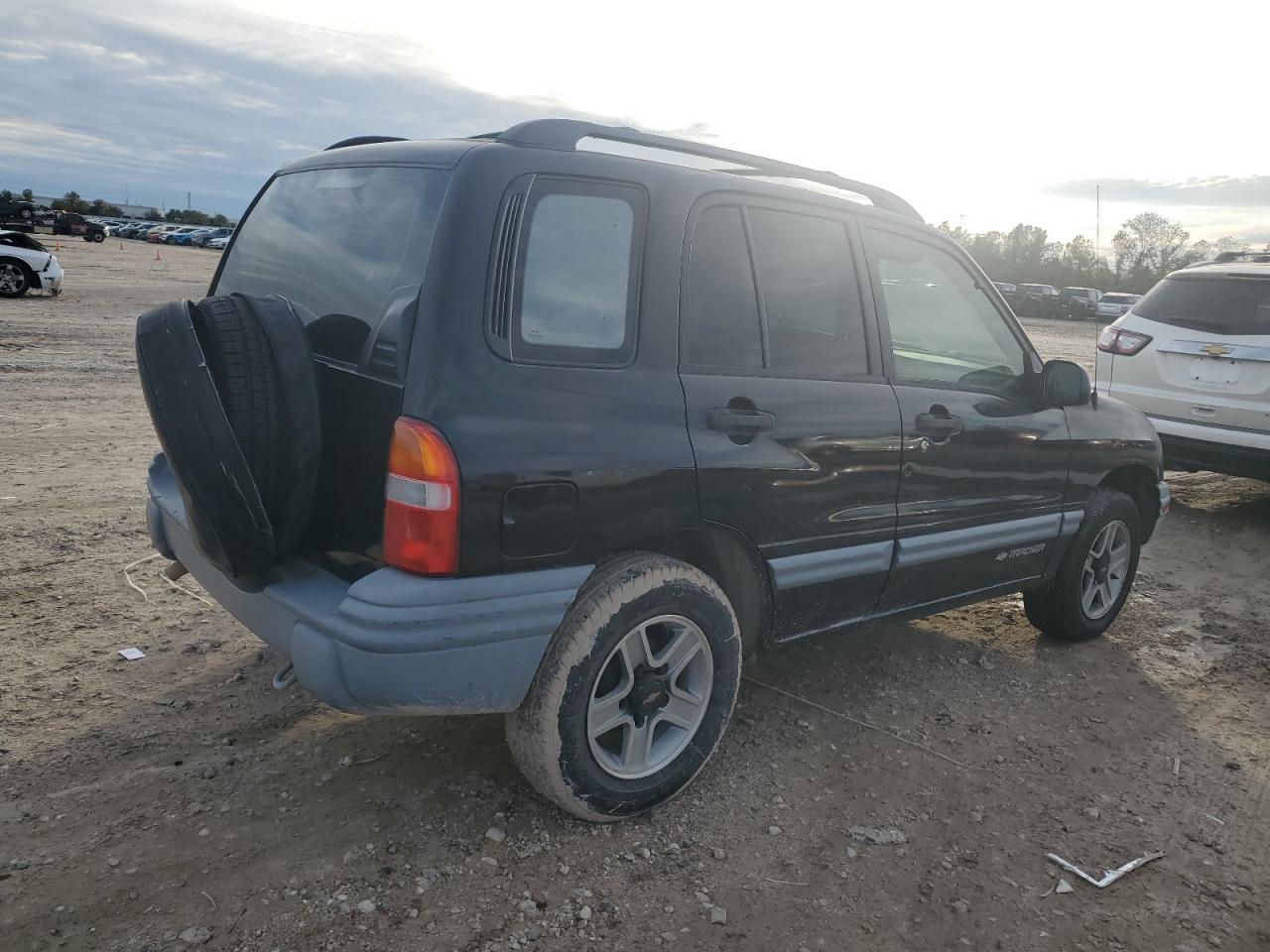 2002 Chevrolet Tracker VIN: 2CNBE13CX26900951 Lot: 83871514