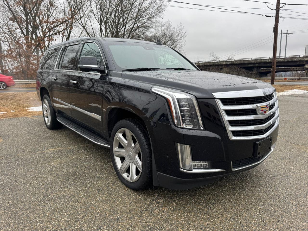 2018 Cadillac Escalade Esv Luxury VIN: 1GYS4HKJ3JR347055 Lot: 87132654